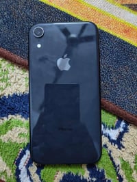 آيفون XR • ذاكرة ٦٤ • بطارية ٨٣