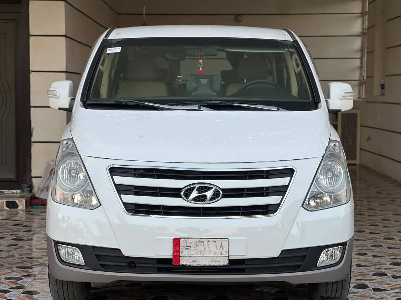 سلام عليكم اخوان
هونداي ستاركس ٢٠١٤ H1
رقم بغداد باسمي تحويل مباشر
سياره جاهزه وكلش نظيفة 
غرفتها شرط شركه زلغ مابيها
السياره بيها مكانين بارد 
وتصليح واضح بل صور 
سياره مامشتغله كراجات 
من ايد راعيها المستوردها عل ايدي جان
بيها خط جامعه التراث طلاب 
مكينه بدون تنقيص جديده
منظومه تبريد جديده 
راديتر محرك جديده 
مكانها الانبار _الصقلاوية 
*********** الشراي فقط يتصل 
تفاصيلها كامله بل منشور 
السعر ١٦٨ بيها مجال بسيط

