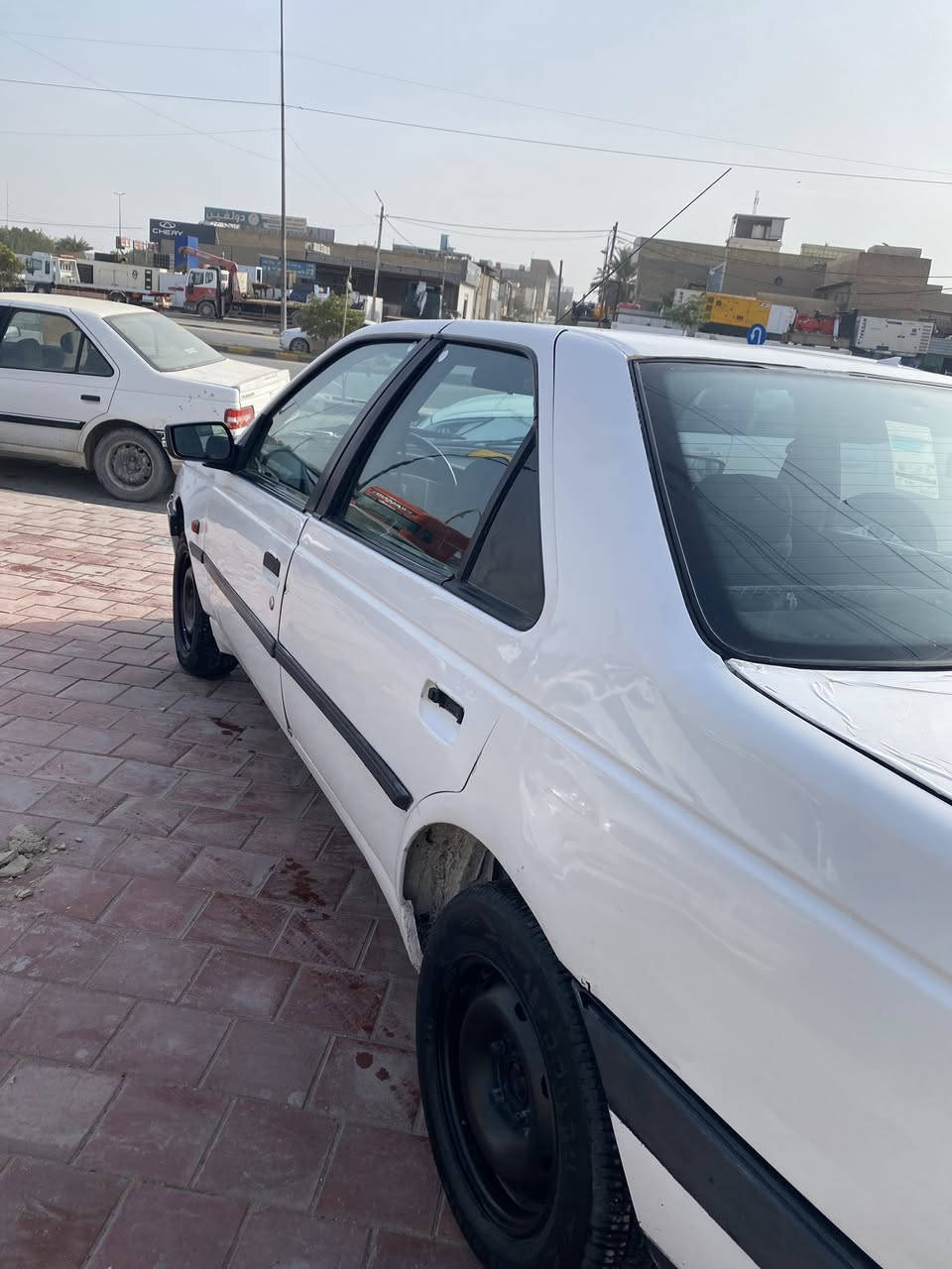 سلام عليكم بيجو 405 مديل2012 سنويه لل28 صاحبه يريد مداور 
تبريده ثلج 
كهربائيات كاملات
عينه وصينيه مال كير جدد
باتري جديد
تخم تاير 
غرفته نضيفه 
المكينه بيه خيط بخار قليل 
السعر 34 وبيه مجال بسيط للشراي 
مكان السياره نجف للاستفسار ***********
