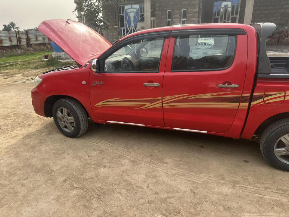 سلام عليكم بيكم موديل 2010  رقم بغداد تحويل مباشر بيه شويه بارد ول باقي مكفول مكاني برأس شارع طارميه المشاهده السعر 165 وبيه مجال رقم تصال علئ رقم ***********
***********
