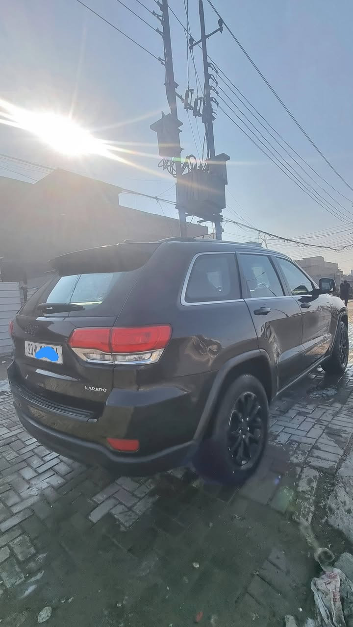 السلام عليكم جيب لاريدو موديل 14
تو ويل 
رقم انكليزي الجديد بأسمي  
ماشيه 150الف مايل 
مواصفات عاديه 
تشغيل عن بعد 
شفتات ستيرن 
كشن كهرباء 
تخم تاير
سياره مسويلهه ادامه كامله 
من منضومه بنزين نوزلات حاويه بلكات اوتو لايت عبوه بنزين اصلي وكاله موبر 
مبدل فلتر ودهن الكير صدر امامي خلفي يعني كيرمحرك صدر كله جاهز سياره صورهه وصور الحادث كدامك 
صبغ جاملغات اماميه وبنيد 
ضرر بدايه شاصي امامي ايمن. 
السعر 157 وبيهه مجال بسيط 
المكان بغداد /حي البتول 
للاتصال ***********.
(واعتذر من الرد عالخاص) 
اعتذر من الرد عالخاص 
اذا ماعجبك السعر اذكرنا بكلمه طيبه وكلشي موجود بالسوك
