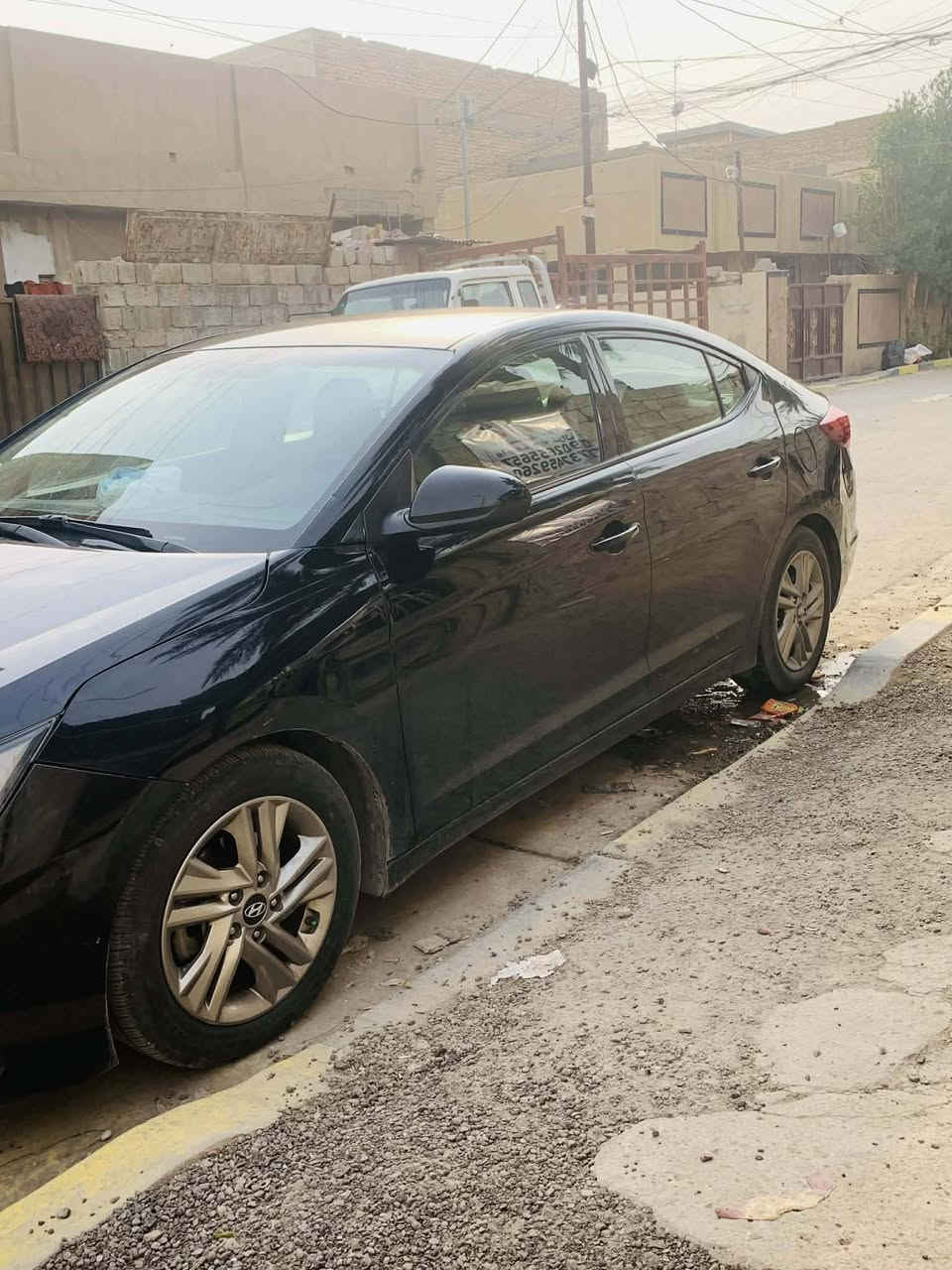 السلام عليكم الانتره 2019 امريكي رقم بغداد لون اسود
 ماشيه 95الف السياره
 معوقين شهر 11 تصير حره 
حادثها بنيد تبديل وجاملغ الايمن 
مواصفاتها
تحديد مسار
مانع انزلاق
رادار جانبي 
السعر120وبيها مجال 
بغداد حي الجهاد 
للاستفسار الاتصال على الرقم 
***********
