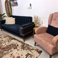 تخم قنفات ٨ مقاعد  نظيف جدا استخدام قليل  خشب طبيعي والفريم خشب زان شغ...