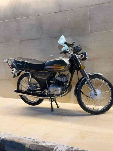 سلام عليكم دراجه سوسوكي للبيع كفاله عامه الشراي يتصل ***********
