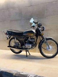 دراجه سوسوكي للبيع كفاله عامه الشراي يتصل 07755339637