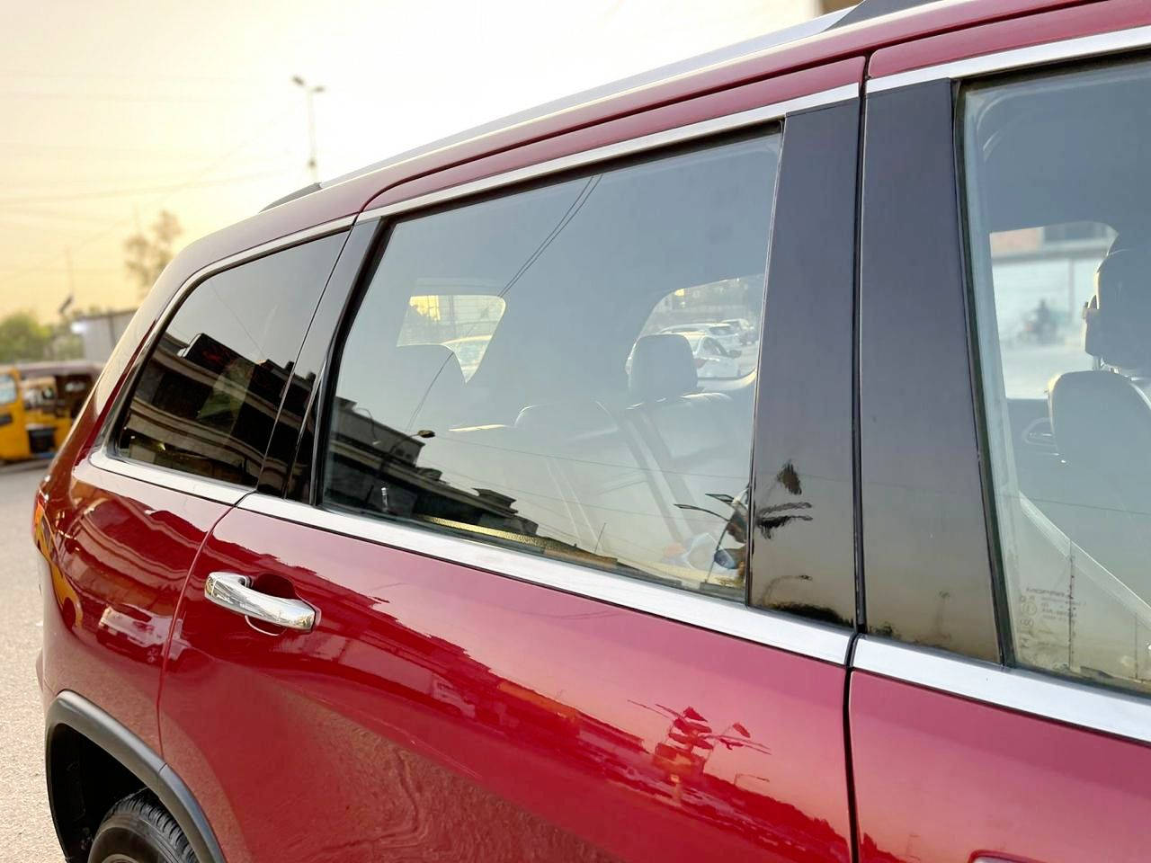 جيب 2015 مسجلة 2020 بالسنوية طختها بداية البنيد ونصبغن جاملغين وبنيد وباب توحيد لون ومكفولة من العيب الشرعي واحسبها الك نص حزام وبدون دوااخل هزتها والسنوية جديدة سيارة رقم بغداد اتكفلك التحويل وكل مشكلة مابيها مكاني بغداد المشتل السعر كلش مناسب ***********
