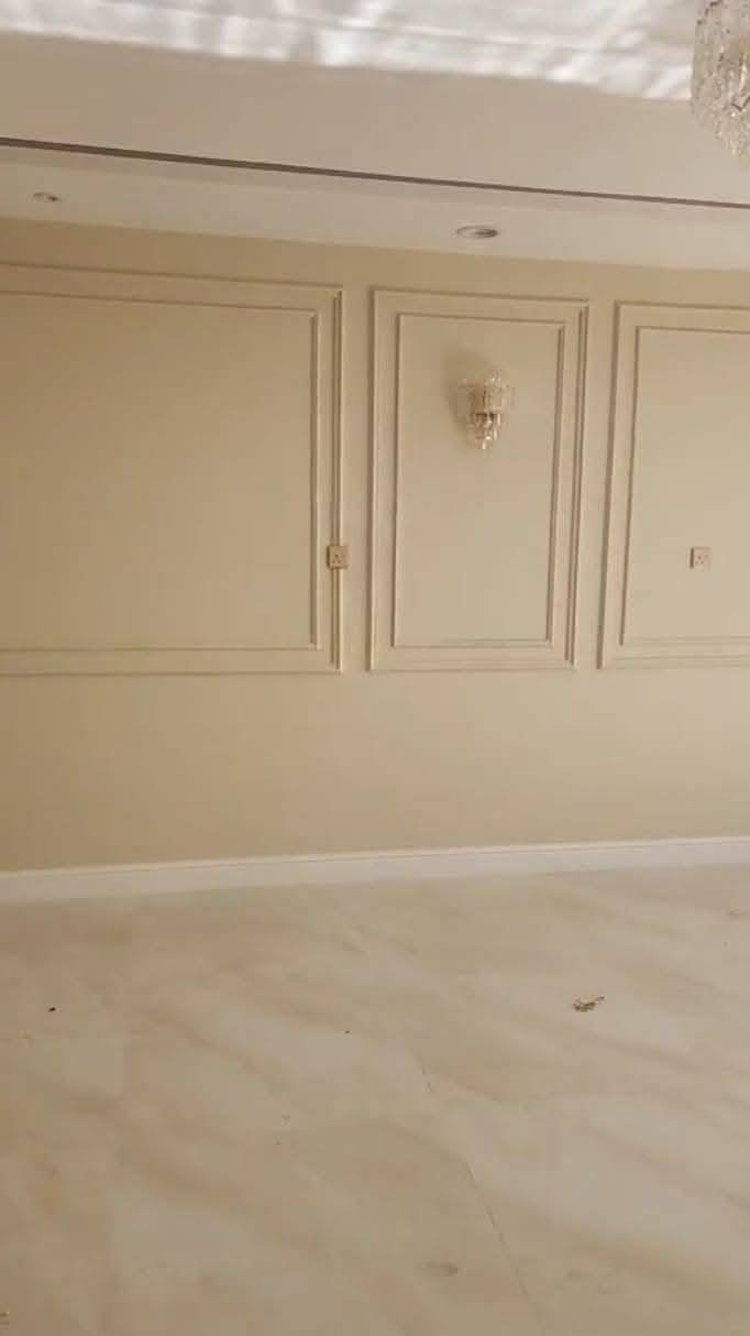 صباغ متفرغ متواجد  خاص او تصل   ***********
ــــــــــــــــــــــــــــــــــــــــــــــــــــــ
صبغ ابواب وشبابيك / واجهات منازل / ترميم كافه المنازل / طلس تيب جوين /  صبغ بنايات خارج ودأخل المنازل / صبغ معالج للرطوبه  / تصليح جص بورك / صبغ غرف نوم وغرف   اطفال / فقط بغداد متواجد فيس او تصال 💯/💯
