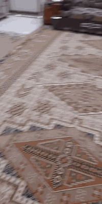 المساحه 320 الاتصال واتساب السعر 95 شارع استاذ حميد الرميثه وراء الملعب ثلاث غرف وبرانا 10 متر ومطبخ سته بخمسه حرب وارد وارش الارضيه مكمله من البيت ما عدا ا حمام صحيات ***********
