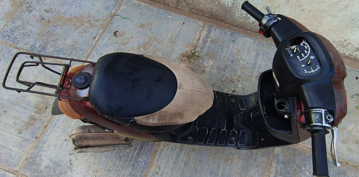 للبيع كوم حديد
دراجه شغاله هندر وترتيبها مثل ما تشوف بالصور 
عيبها الشاصي ملحوم وتتاخر بتشغيلة الصبح اما باقي النهار تشتغل طبيعي رايدها ب ١٠٠ وبيها مجال 
العنوان ديوانيه قضاء عفك للراغب بالشراء متواجد خاص


**إذا كنت صاحب هذا الإعلان وتريد حذفه لأي سبب، رجاءا أرسل رسالة إلى الدعم الفني**