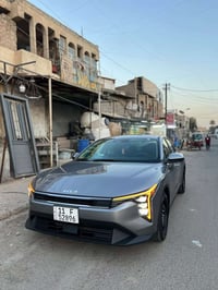كيا K4 2025 حادثها جاملغ عكس السايق صبغ فقط  ماشيه 14 الف فقط مكينه 20...