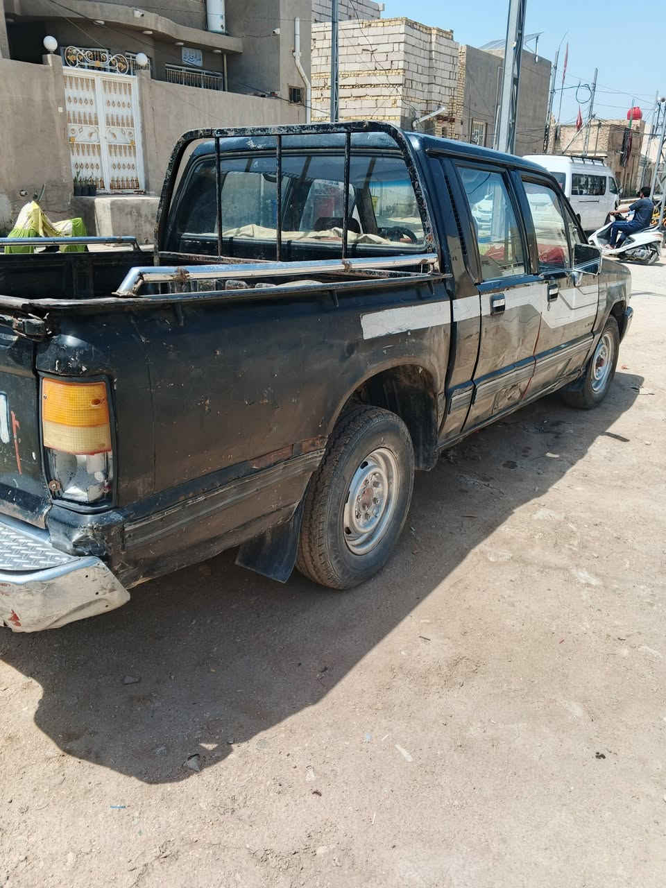 سلام عليكم بيكم موديل 93 للبيع 
تحول ثاني يوم سياره ابلاديه 
السعر 25 أو بيه مجال المكان 
ديوانيه قضاء الشاميه ***********
