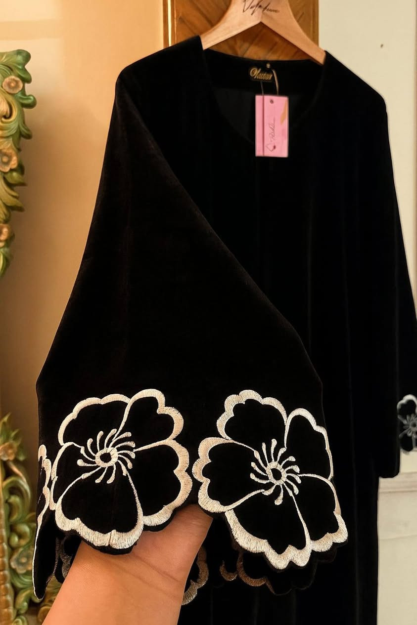 مجموعة عبايات شتوية 
مقاسات من ١ ل ٤
 عليهم عرض السعر 9 😍😍
✔️✔️✔️✔️


**إذا كنت صاحب هذا الإعلان وتريد حذفه لأي سبب، رجاءا أرسل رسالة إلى الدعم الفني**