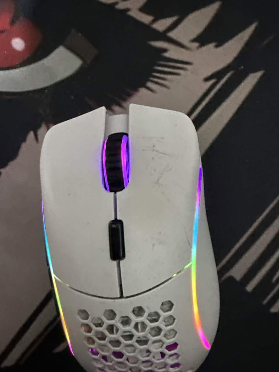 السلام عليكم حبايب مكلف بلنشر 
ماوس Glorious model d wireless
مكاني بغداد السيديه ما عندي توصيل
سعر الماوس 50 الف قفل 
نضافه الماوس 80‎%‎
متواجد واتساب

+964 772 161 8397
