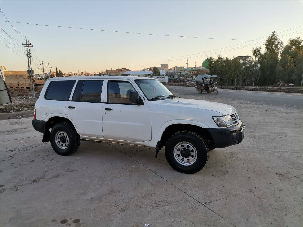 پاترۆڵ مۆدێل 2001 بێڕەقەم
حیزام بۆیاغ هیچ دەعم و لێدانی نیە
پێشو دوا تەقینی نیە لۆکە سەیارەکە
بەرگەدرگاوناوی بیلادیە لۆکە
تەبرید ساردوگەرم ئیشەکات
غازو بەنزینە گێڕومەکینەو دەبڵ ئەکسلی بەشەرتە کارەبای و ناو گێچ و هه موو گیانی ئیشەکات شوێن چەمچەماڵ
سعری:58گڵا
ژم:***********
ژم :‏‪***********‬‏ شمشمل, السليمانية
