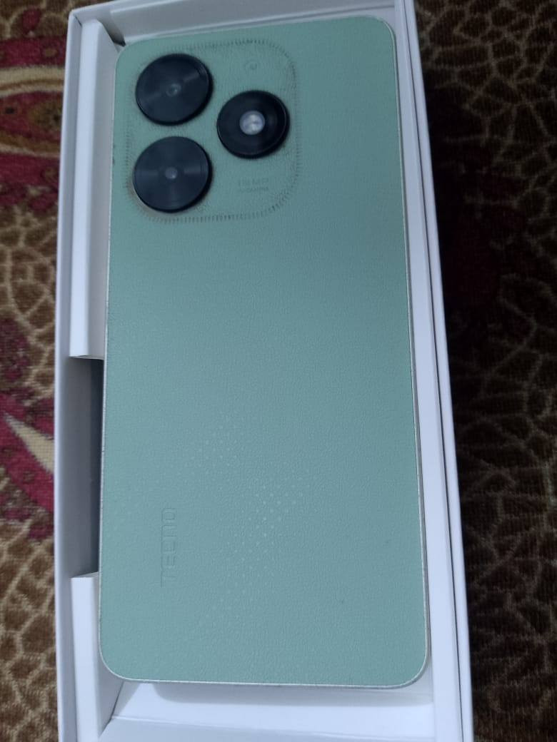 سلام عليكم عندي موبايل تكنو جديد استخدام قليل سعره 80 الف وبي مجال بي كسر بل شاشه تواصل خاص النجف, العراق


**إذا كنت صاحب هذا الإعلان وتريد حذفه لأي سبب، رجاءا أرسل رسالة إلى الدعم الفني**