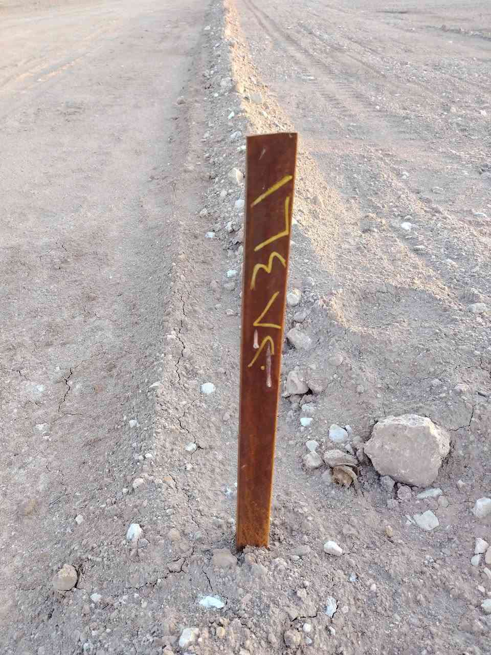 #عقارات_ارض_الصفوة_في_الرمادي
#عروضنا_ما_تخلص
بسم الله الرحمن الرحيم
قطع للبيع توزيع جديد 164 الف _ خلف جامعة الأنبار
وخلف مجمع جازان
طابو صرف  _ ضمان تحويل بأسم المشتري 
المساحات تبدأ من 250 متر فما فوق
الأسعار 💰 مختلفة حسب مساحة القطعة وعرض الشارع
للاستفسار الاتصال على الأرقام التالية
***********
***********
***********
يتوفر واتس آب ✅
عنوان المكتب _الرمادي _التأميم _الشارع العام _30 تموز
بجانب مخبز الفرقان
