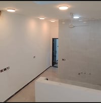 دار سكن للبيع في ياسين خريبط مساحه ١٠٠ متر الزون الاول ٥*٢٠ يحتوي غرفه...