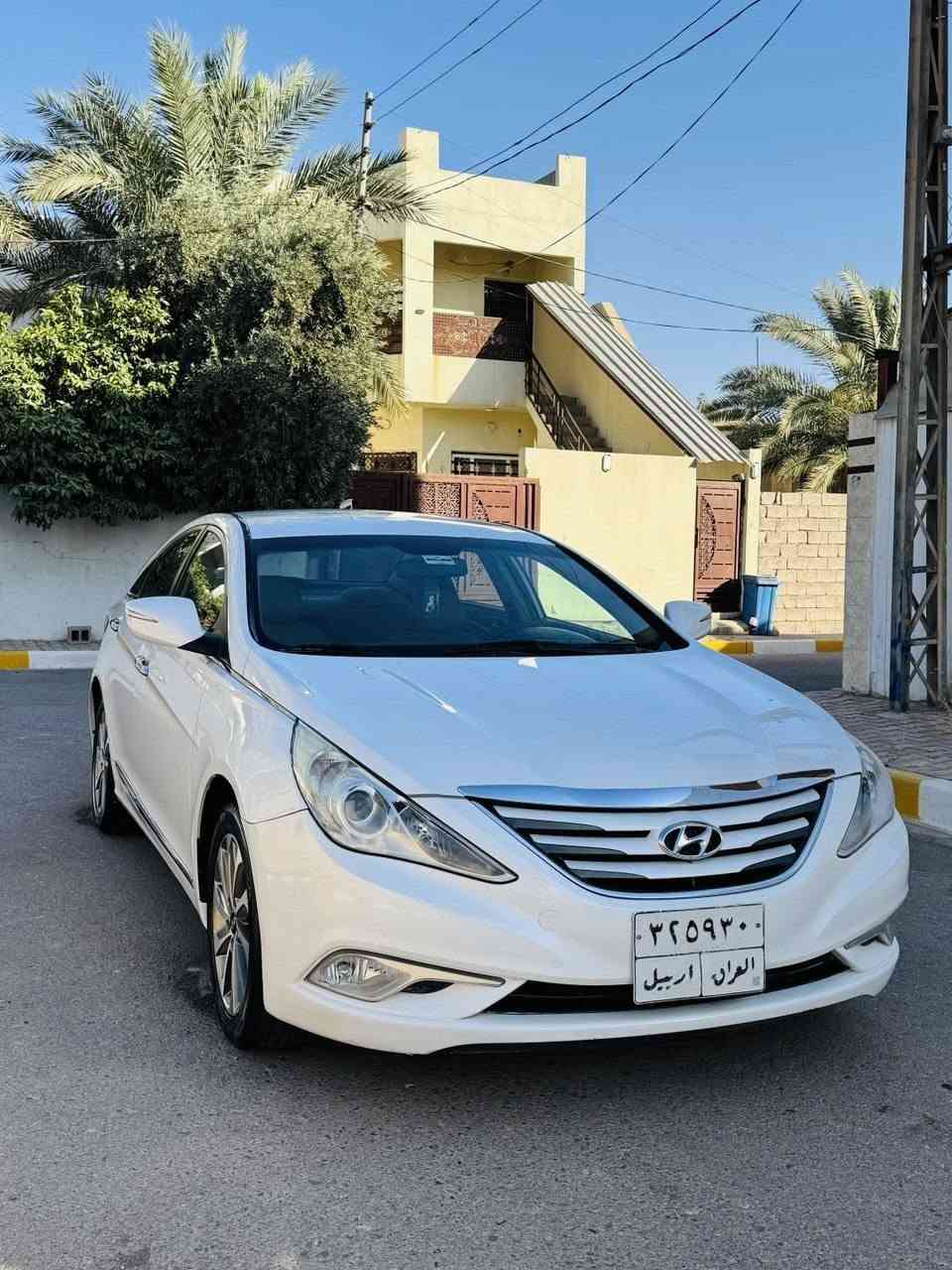 سوناتا للبيع 
موديل 2013 شكل 2014 خليجي 
رقم اربيل بأسمي شرط التحويل والوكاله
كير ومحرك شرط مامفتوحات 
كهربائيات وتخم تاير وصدر امامي وخلفي كلها جديد
سياره بيهه شبر صبغ في باب الخلفي والباقي كفاله سياره على وضع شركه ماشيه 157 Km والسونار مرفق مع الصور 
السعر 130
***********
