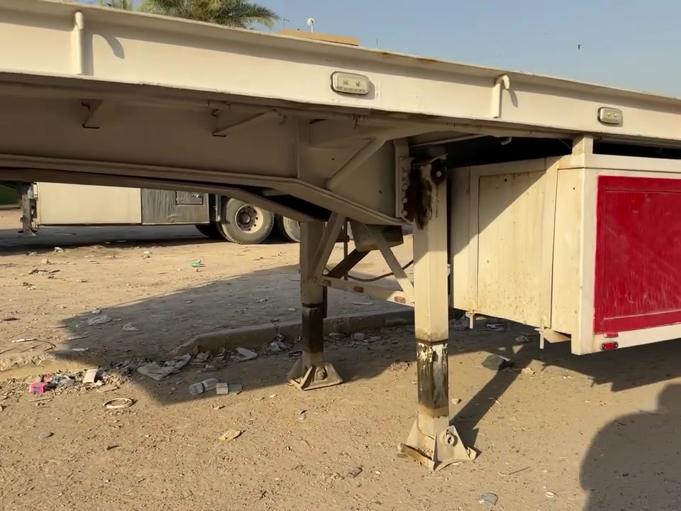 سلام عليكم عربانه سيكام أربع محاور  طول 12و60 مكفوله من لفطر ولكسر تخم تاير  عربانه جاهزه من كهربائيات وهوه وخير من الله مكان بغداد لشعله استفسار اتصال ***********
