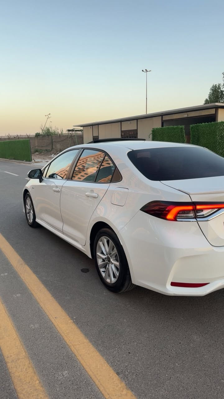 سلام عليكم
للبيع كورلا هايبرد
 موديل: 2025
رقم بغداد تحويل ثاني يوم
محرك 1800 هايبرد HEV 
 ماشيه:(42000km)
بصمه + دخول ذكي
هاندر بريك بصمه + اوتو هولد 
سلايت 
رادار امامي 
سياقه اليه 
تبريد قطعتين 
تبريد بيانو شاشه 
شاشه ابل كار بلي + كامره خلفيه دواره 
مانع نزلاق + مود درايف +  ايفو مود 
كيجات شاشه دجتل 
مقاعد جلد
حساس لايت كامل اوتو عالي ناصي اوتو 
تحكم سترين كامل فول 
لايت زينون + لد صباحي
مكفوله من بارد او صبغ او تبديل 
الموقع: بغداد العامريه
السعر: (15300$) 153ورقه وبي مجال بسيط
للاسفسار:***********
