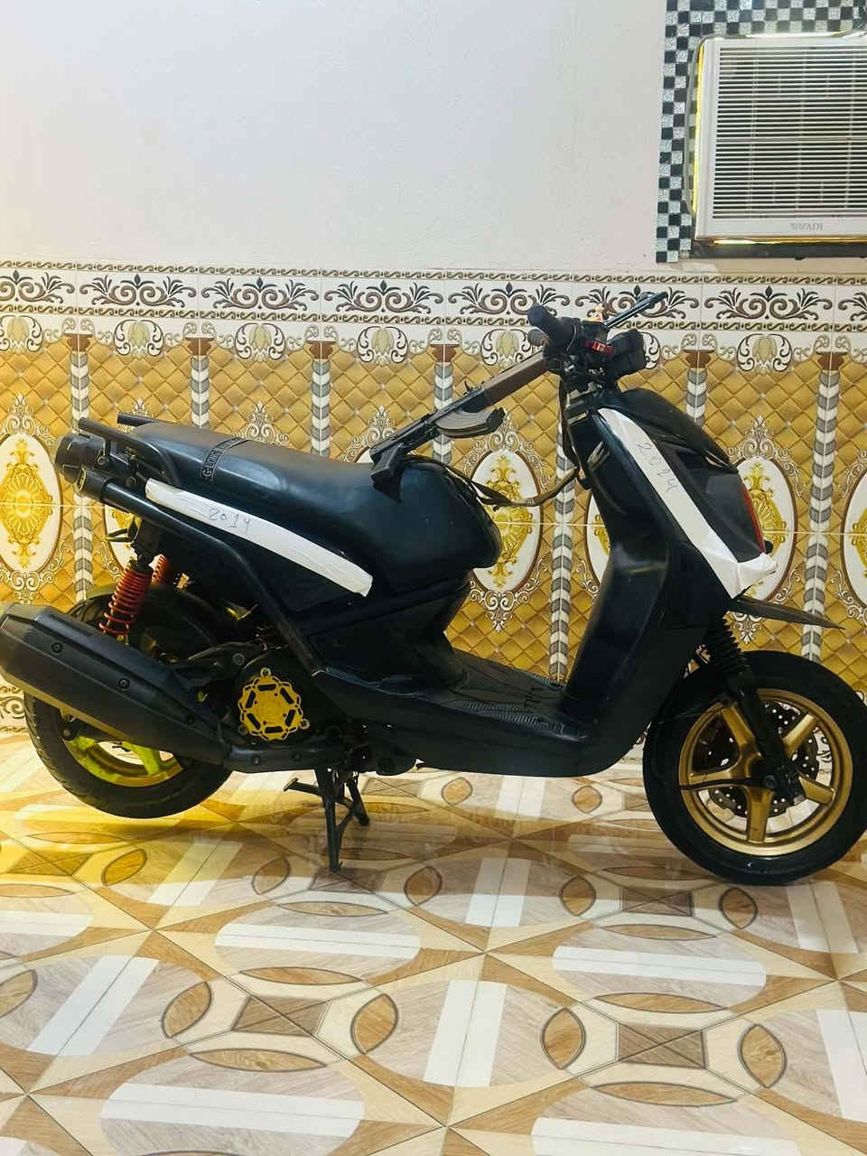 سكنس جبلي مديل 2014دراجه تخبل كشي ما بيه بس عندي كلجات الخلفي بي صوت والباقي خير من الله ترايك وين ما يعجبك***********
