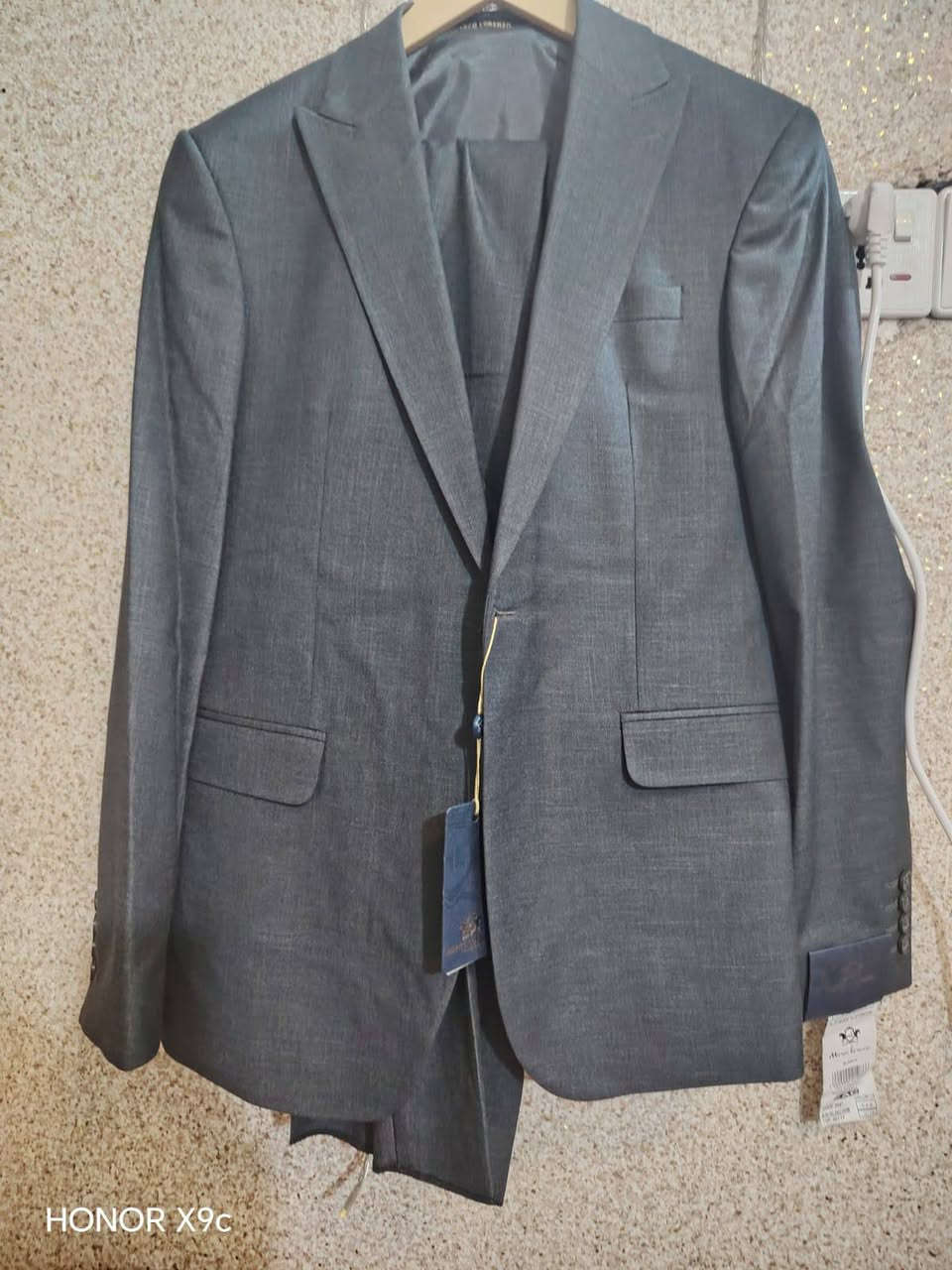 قوط رجالي تصفية كل الالوان للبيع عنوان دورة ابو دشير


**إذا كنت صاحب هذا الإعلان وتريد حذفه لأي سبب، رجاءا أرسل رسالة إلى الدعم الفني**