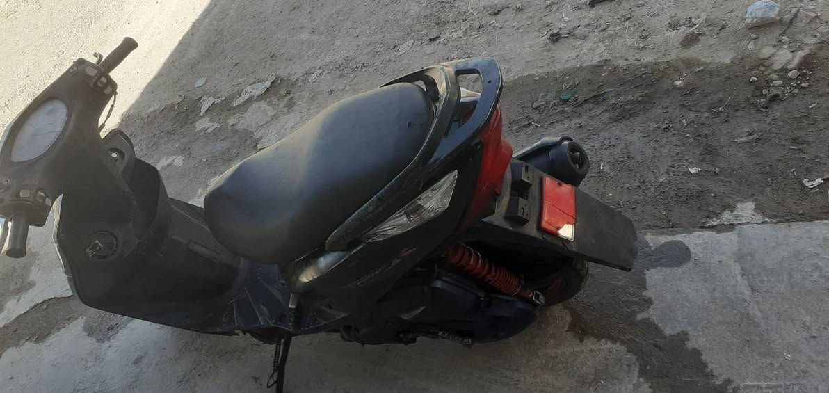 سلام وعليكم دراجه ثعلب سلف هندر كهرباته كله شغاله مكينه ناعمه شلع معدل دراجه كله بلاديه أوراقه كامله مكاني غزاليه سعر ٣٠٠شراي يخابره ***********
