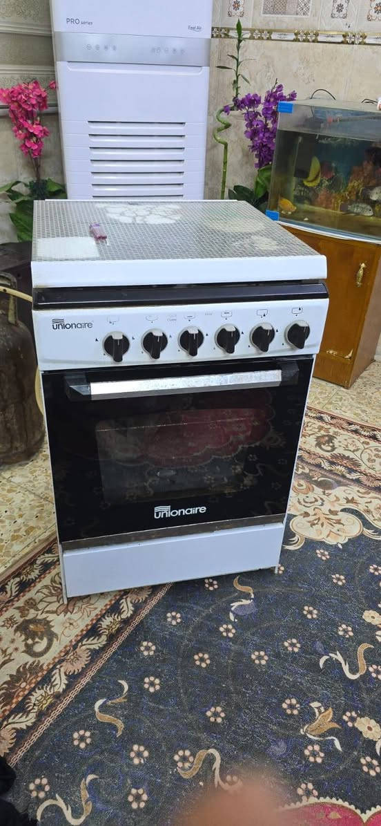 طباخ نضيف وكله شغال السعر ٥٠ قفل قفل مكان مدينه الصدر ***********
