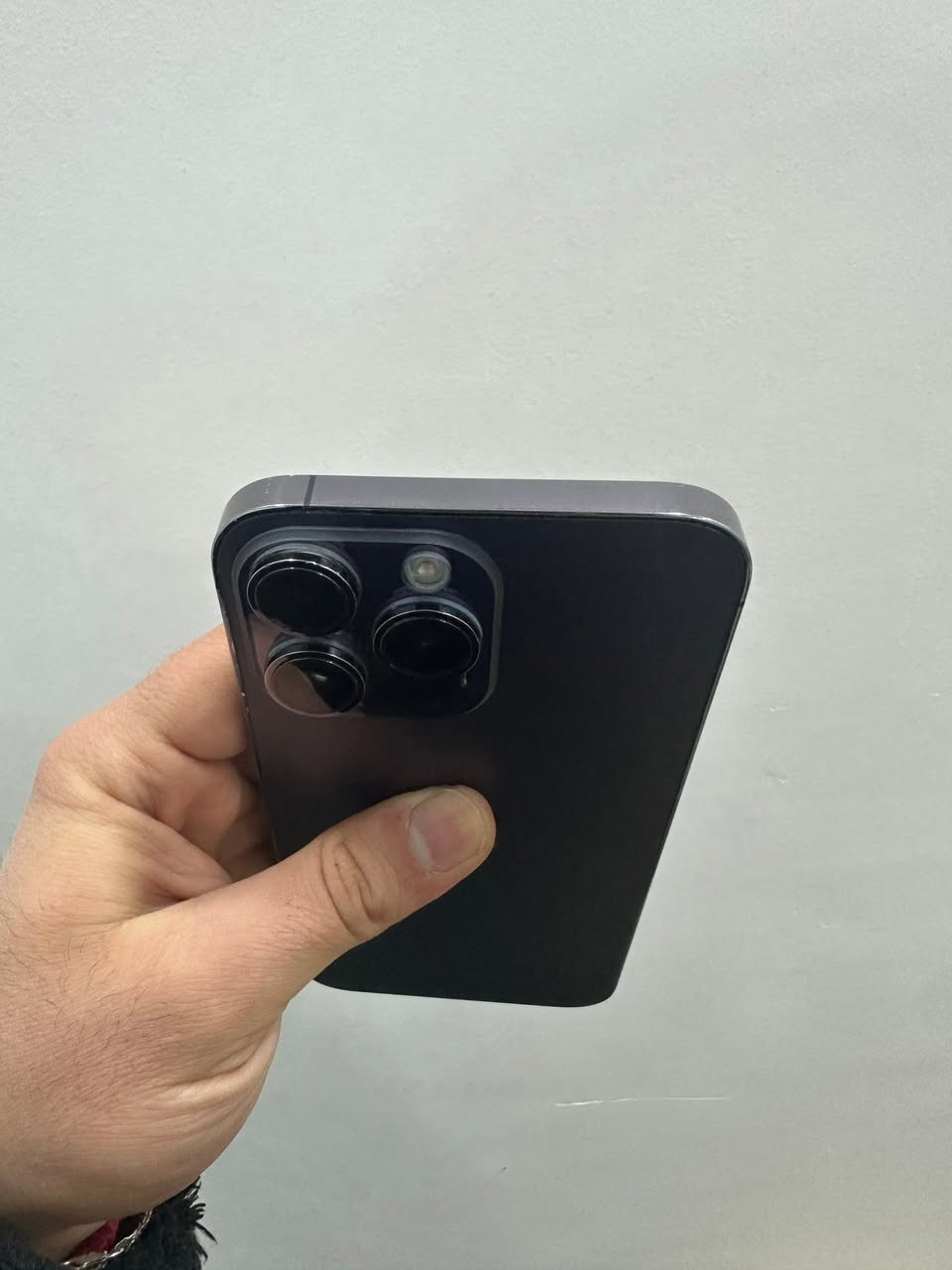 ايفون 14 برو ماكس لون البنفسجي المميز ذاكره 128 بطارية 79% فقط مبدل شاشة جهاز نضيف كله شغال و فيس ايدي شغااال 

سعره 550 الف ( فقط بيع )

للتواصل عل هذا رقمي *********** وبي واتساب 
مكاني موصل وعندي توصيل لكل العراق
