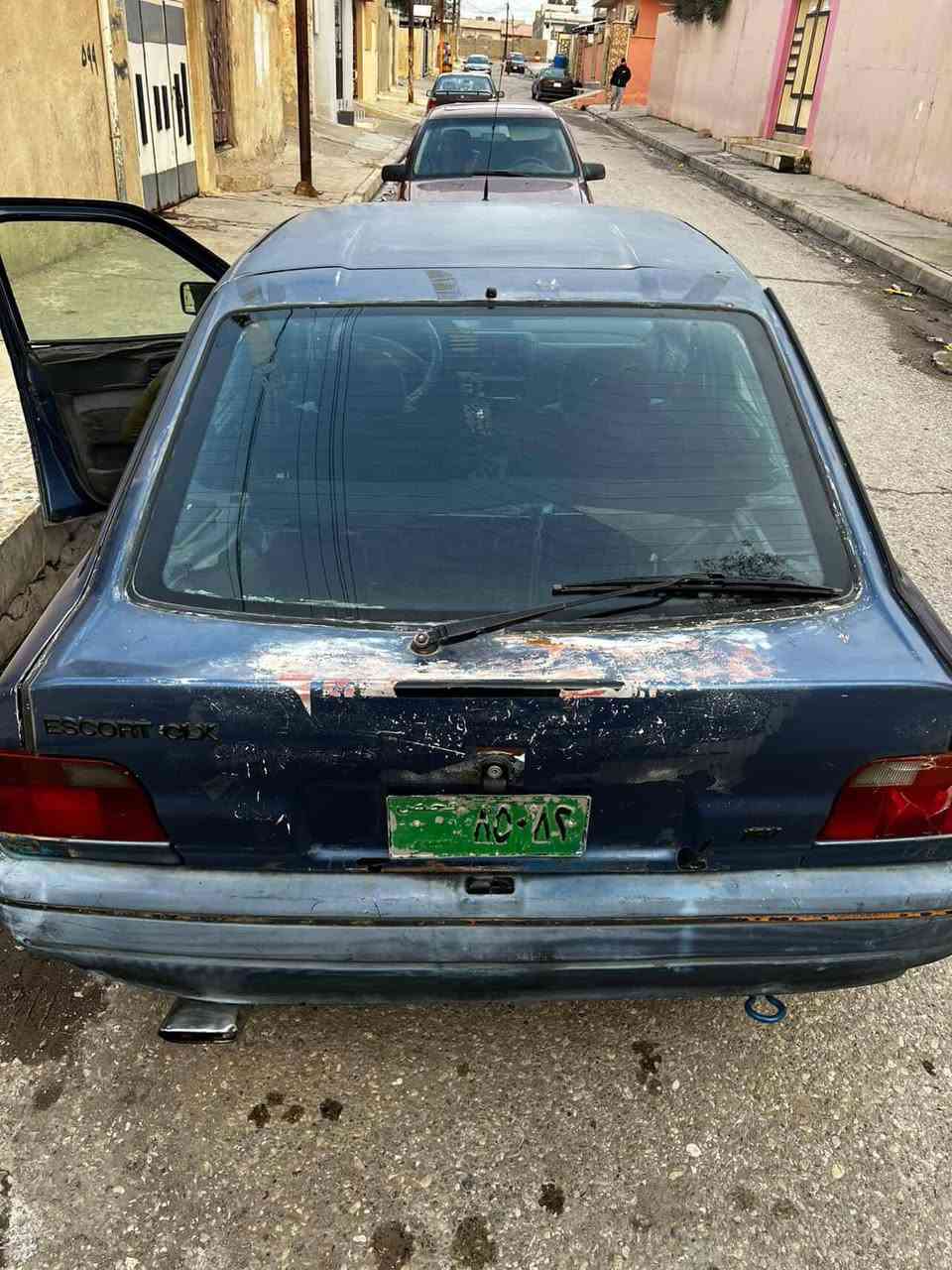 لبيع. او مراوس فورد اسكورت صالون 92 كاربون بانزين رقم اخضر سنويه  بيضا مكينة و كير شرط. شرط التحويل مكاني موصل السعر 15وبيها مجال ***********
