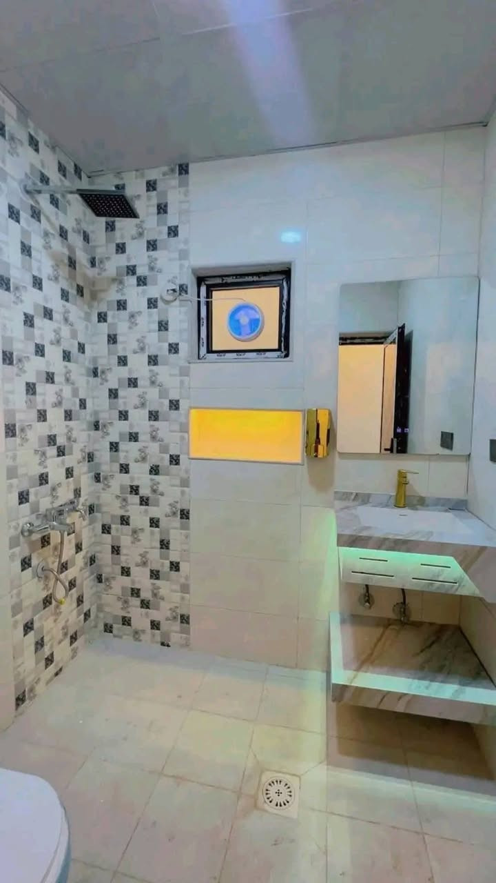 🏠 ابني بيت العمر وأنت مرتاح البال!
هل تبحث عن التميز، والمتانة، والالتزام بالمواعيد؟ نحن هنا لنحول مخططاتك إلى واقع ملموس بأعلى المواصفات الهندسية وبأيدي أمهر الحرفيين في العراق.
🛠️ خدماتنا تشمل:
بناء وتشييد الدور السكنية والمجمعات (من وضع الحجر الأساس وحتى تسليم المفتاح).
ترميم وتأهيل المنازل القديمة وبأحدث التصاميم.
إشراف هندسي مباشر ودقيق على كل مراحل العمل (حفر، صب، بناء، لبخ، وإنهاءات).
حساب كميات دقيق يضمن لك عدم الهدر بالمواد.
✨ لماذا تختارنا؟ لأننا نبني على الثقة، ونلتزم بالوقت، ونقدم لك أفضل الأسعار مع ضمان جودة المواد المستخدمة.
🛠️ شعارنا: دقة في التنفيذ.. وأمانة في العمل.
📞 للاستفسار وتفاصيل الأسعار، تواصل معنا عبر الرسائل واتساب أو الاتصال على الرقم: [‏‪***********‬‏]

(بناء هيكل)👇
• 100 م² طابق واحد: 11 مليون  
• 100 م² طابقين: 18 مليون  
• 150 م² طابق واحد: 15 مليون  
• 150 م² طابقين: 28 مليون  
• 200 م² طابق واحد: 23 مليون  
• 200 م² طابقين: 40 مليون  
• 250 م² طابق واحد: 33 مليون  
• 250 م² طابقين: 47 مليون  
• 300 م² طابق واحد: 43 مليون  
• 300 م² طابقين: 58 مليون  

خدماتنا:
• تنفيذ كامل من الصفر إلى التسليم  
• صب الأسس والسقوف حسب المواصفات    
• تمديدات كهرباء وصحية  
• تسليم كامل حسب الطلب  

مميزات العمل:
• دقة عالية بالتنفيذ  
• مواد مضمونة  
• التزام بالمواعيد  
• متابعة مستمرة مع الزبون  

 #مقاول
 #مقاولات_بناء
