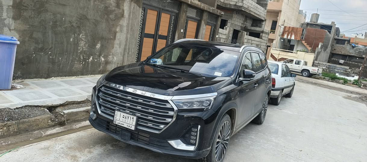 جيتور x90 بلاس 2024 سيارة كلين باسمي ضمان الشركة باقي8سنة ***********
