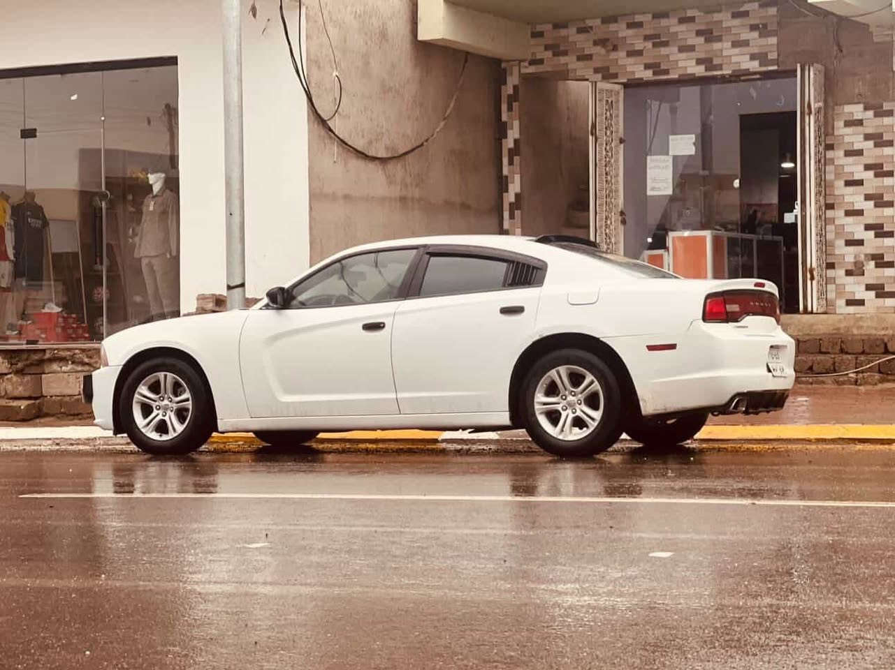 جارجر ادوات كص جنطه  شرط النضافه متومه شرط كير محرك تدفئه تبريد صدر وتايرات جدد السعر 58 

ويرهم مراوس بسوناتا او سيراتو  واخذ فرق 

***********   مكانها الزويه
