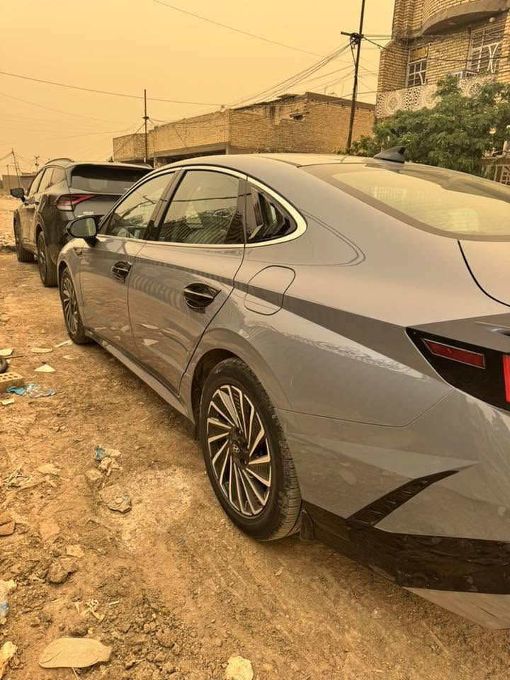 سوناتا ٢٠٢٤ بدون تبديل بدون صبغ صور الحادث مرفقة هايبرد فول عدا الفتحة ماشية ١٢ الف ايرباك دركة بيع او  مراوس 
العنوان بغداد السيدية تقاطع درويش 
***********  واتساب 
***********

