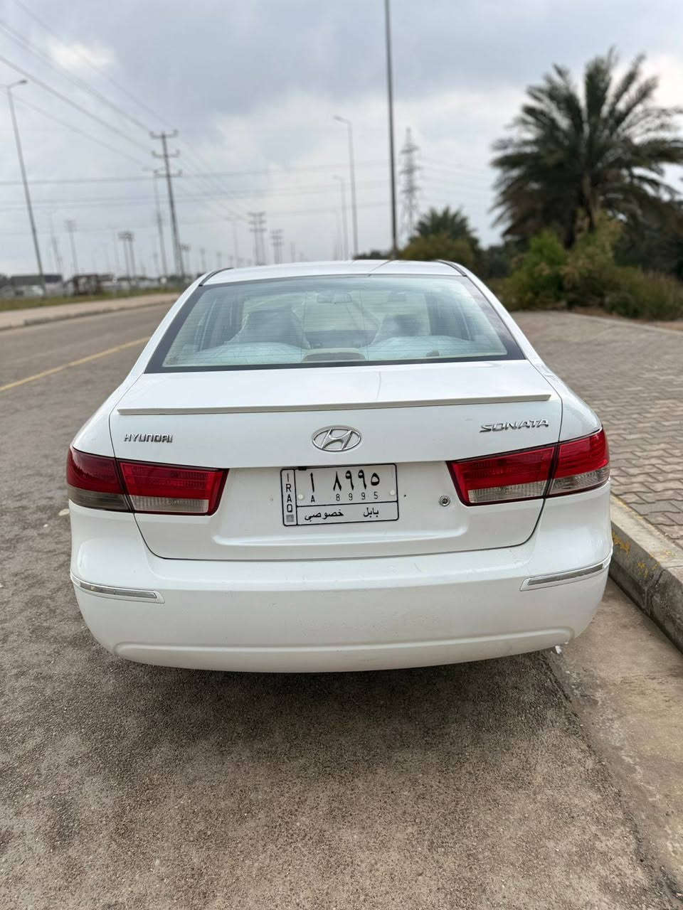 سوناتا 2010 خليجيه سياره مقفوله كفاله عامه بيها بس بارد سياره جاهزه جير ومحرك تبريد كور السياره كربلاء ***********
