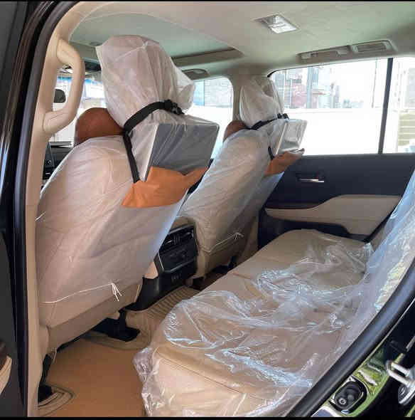 لاندكروز لمتد بلاك ادشن بريم
موديل 2024 زيرو ماشية 1700km كفالة عامة كامرات محيطية جنطة كهرباء فلاشات 3 شاشات طفاية 
مغلفة ppf ظمان 10 سنوات درع للجامة الامامية تغليف تغليف الزجاج عاكس للحرارة ارضيات تفصال ب300 الف السيارة جاهزة بأسمي تحويل مباشر
السعر  7شدات و80ورقة بيها مجال بسيط للشوفة
112 مليون 
 *********** Colombo
