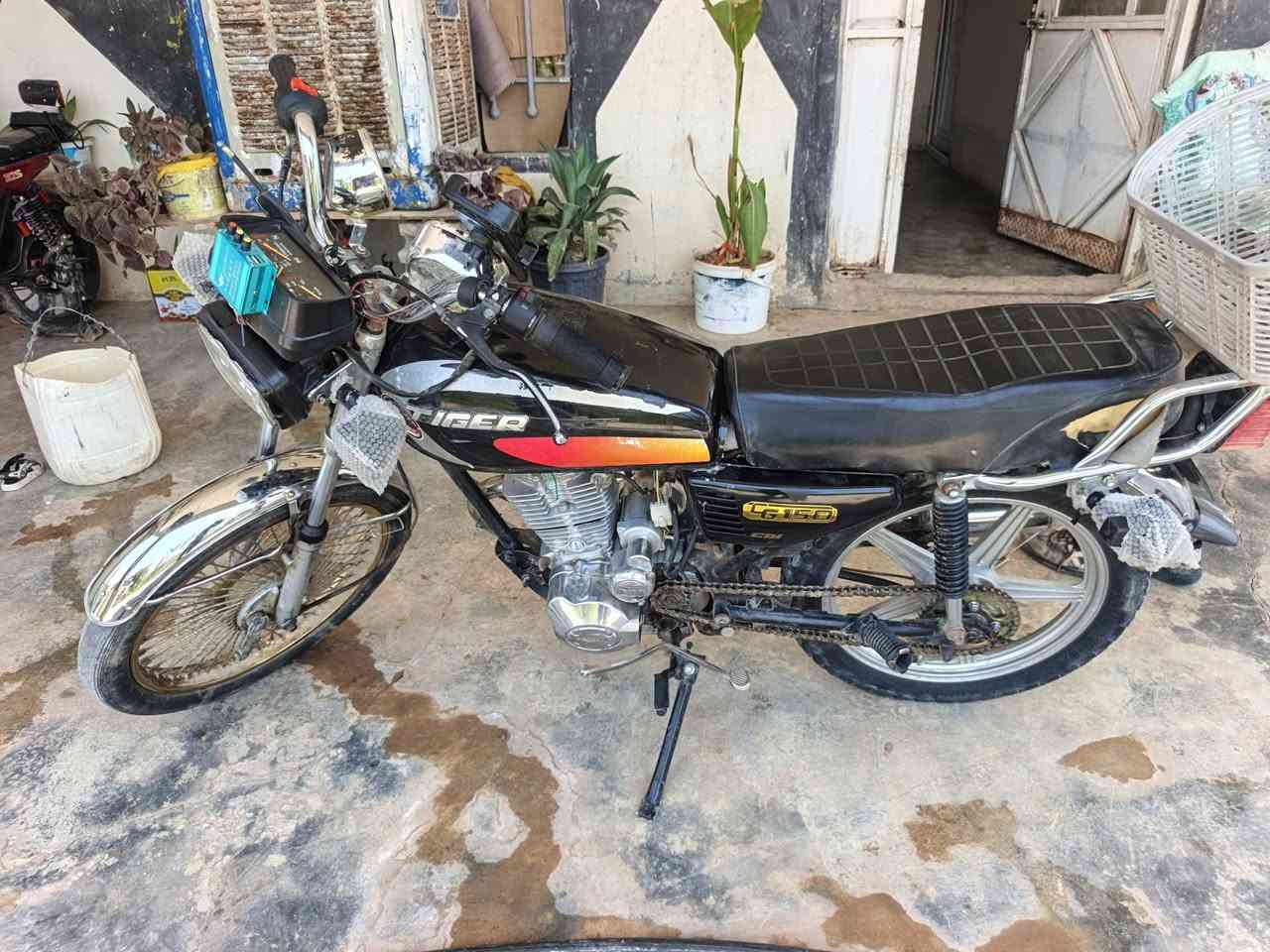 ماطور للبيع ٥كير موديل ٢٠٢٠كلو شقال نشاط فول كهرباهيات كله شقاله  السعر ٣٢٥وبي مجال  الخاص مفتوح  او الرقم ***********
