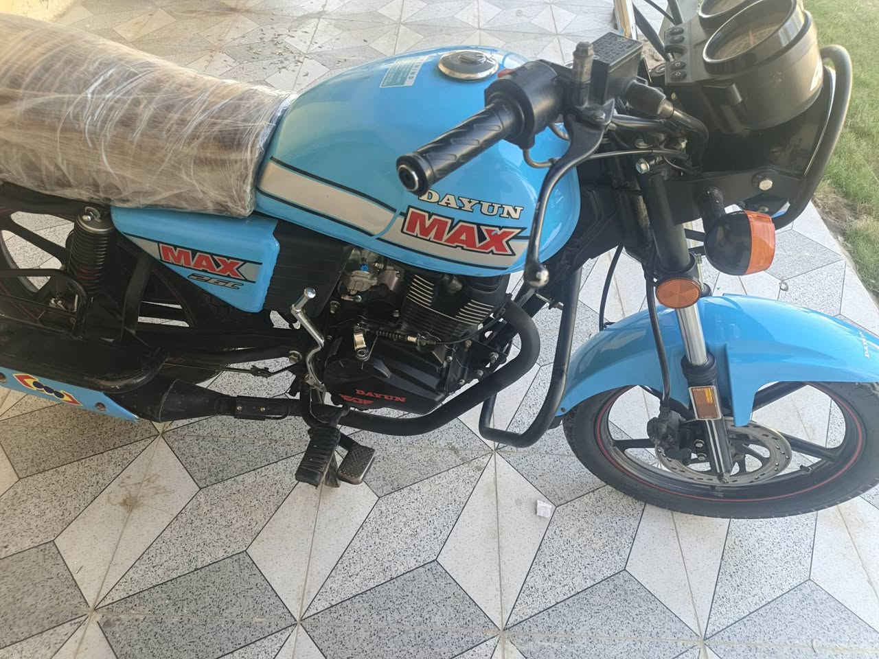 السلام عليكم دراجه دايون للبيع مديل 2023مكفوله كفاله عامه اي نقص مابيه اوراق اصولي ورقه وكيل مداور بسمك مكان بابل الشوملي شراي يخابرني بيه خير ويدلل ***********
