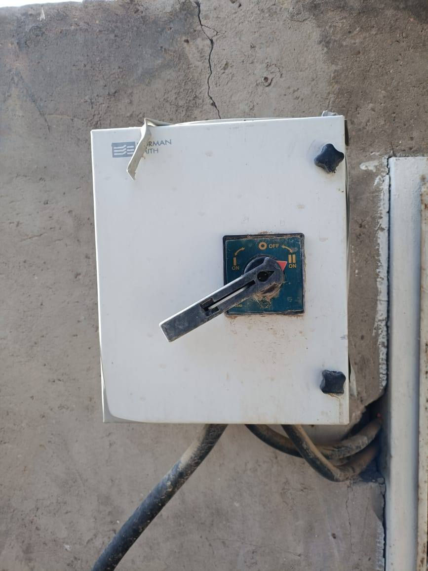 السلام عليكم مولده جديدة للبيع ما مشتغاله جديده حيل محرك جديده لا مفتوح والاتنقيص والاتبخيىر مولده خير من الله 

العنوان الديوانيه 
***********
