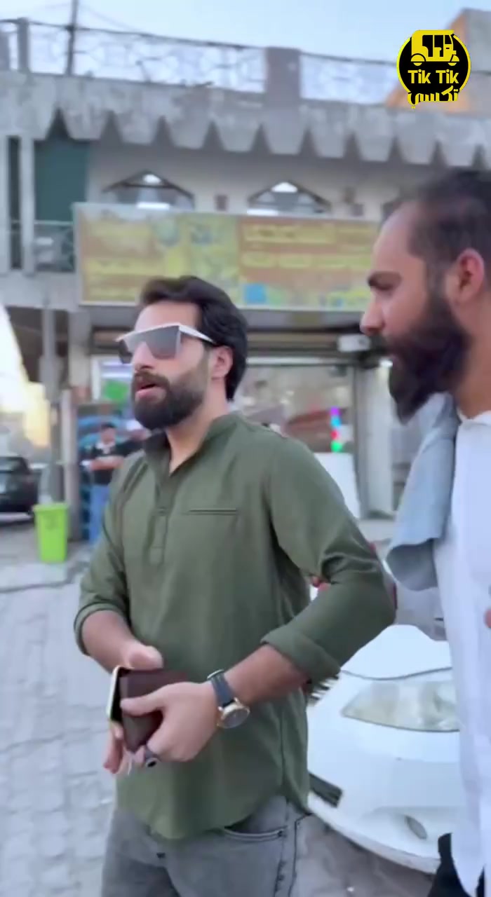 بعد متصير مشاكل وية اهل التك تك 
نزل التطبيق وسجل ويانا وخلي الكراوي عليك مثل المطر ....

#تطبيق_تك_تك_تكسي 
#جا_غير_احنا_نوصلكم


**إذا كنت صاحب هذا الإعلان وتريد حذفه لأي سبب، رجاءا أرسل رسالة إلى الدعم الفني**