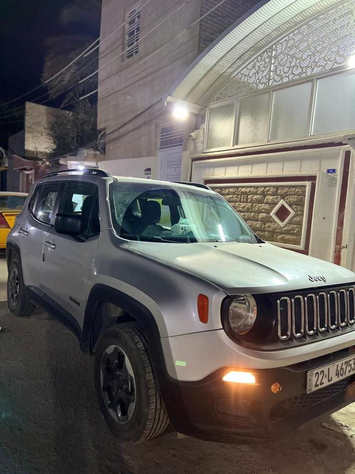 سلام عليكم
جيب رينجيد للبيع موديل 2017 رقم انگليزي 

اللون رصاصي / محرك 2400 / گير ومحرك بلادي / ماشية 50000 كم 

حدثها چاملغ السايق بامريكا وبيها طخات داخل العراق

السيارة جاهزة مكانها كربلاء 

السعر 115
للتواصل ***********
