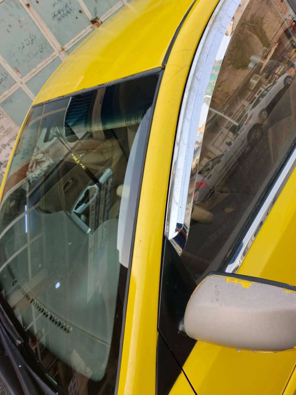 السلام عليكم 
كيا ريو 🚕 
وارد كوري 
موديل 2012
رقم نينوى الماني ✋ هيئه وغرامة صفر 🚦 شرط التحويل 
كابون بانزين ⛽ محرك 16 محرك وكير شرط 👋 
طخم تاير طخم امامي خلفي جديد 👋 
📢 السياره بدون ظرر فقط معجون بيه سقف +تكام والباقي كدام العين 
🛑#السعر 88$💸 وبيها مجال #العنوان #الموصل #موصل_الجديده قرب جامع الايقظه شارع البطاريات 
🛑 1️⃣ اوقات العمل🕰️الاتصال من الساعه التاسعه صباحا الى الساعه العاشره ليلا🛑
🛑2️⃣بلتلفون قفل ماكو تعال ودفع سعر اليعجبك 🛑
#مكتب_ارض_السلام #لبيع_وشراء_السيارات 
🛑 #باداره/ سلام الراشدي 
***********📱كورك 📞
***********📱اسيا📞
