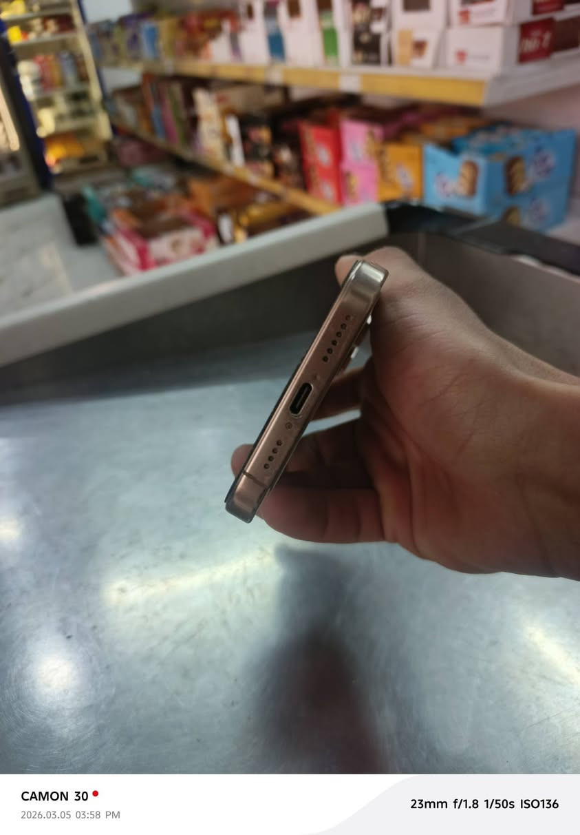 ايفون ١٦ برو ماكس للبيع جهاز جديد لوك عله ايدي تك سمكارت مشحون ٢١٧ مره بطارية ١٠٠ كارتون و شاحنه ويا اصليات كيبل مال جهاز بلاديه سعر مليون و ٥٠٠ وبي مجال بسيط عنوان كركوك حي الوحده ***********
