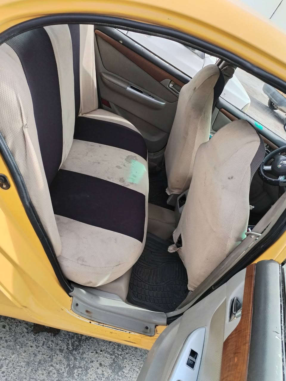 سلام عليكم ليفان 620 رقم بغداد دولي هزه جديد ٤٠ وبيه مجال عنواني بغداد دوره عرب جبور رقم الهاتف *********** واتساب بي
