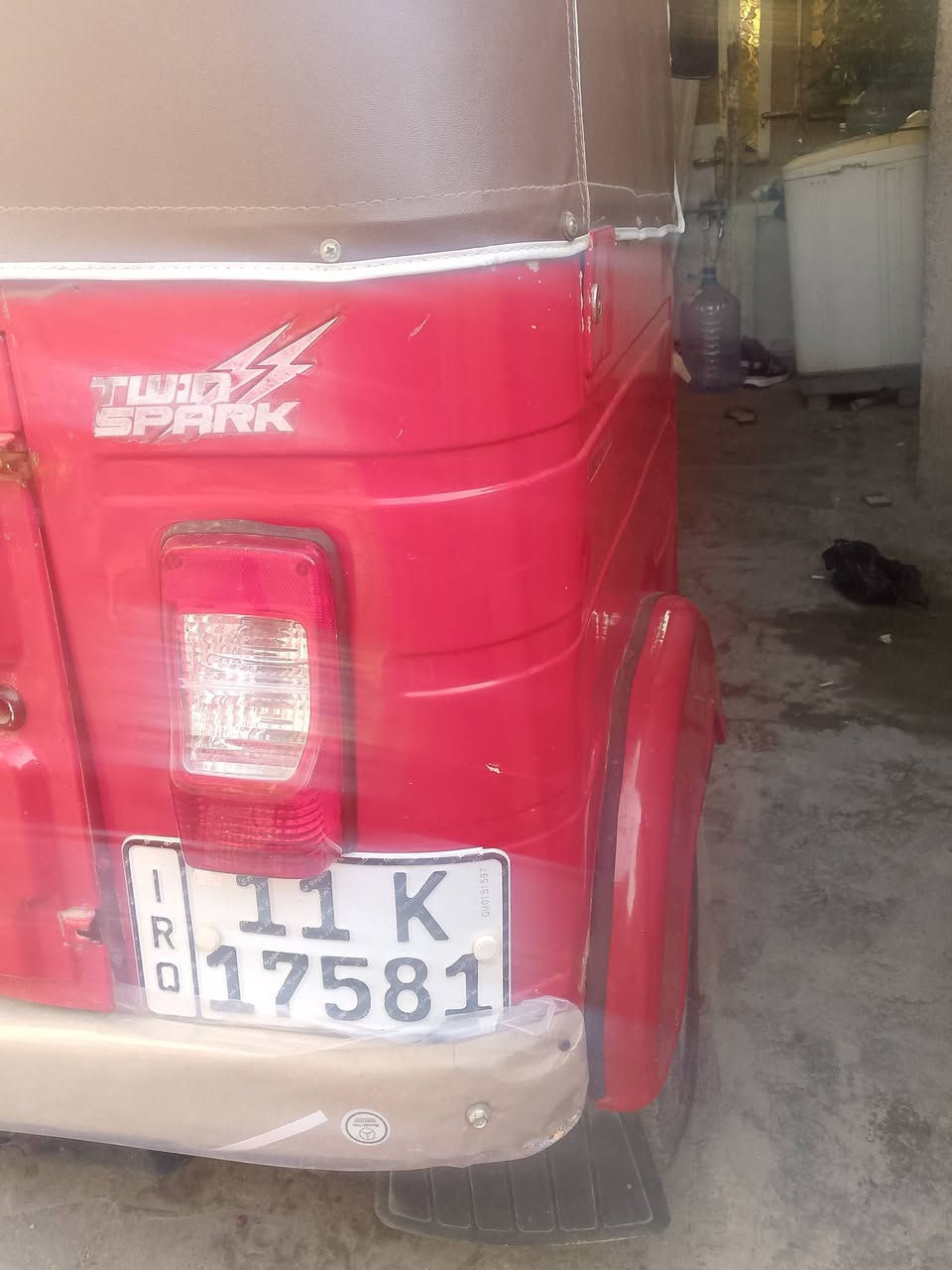 البيع موديل 18شهر8رقم نكليزي مكاني حي النصر السعر 4500وبيها مجال لا تخابرني وتكلي شبيها تعال وكلب واني خادم***********
