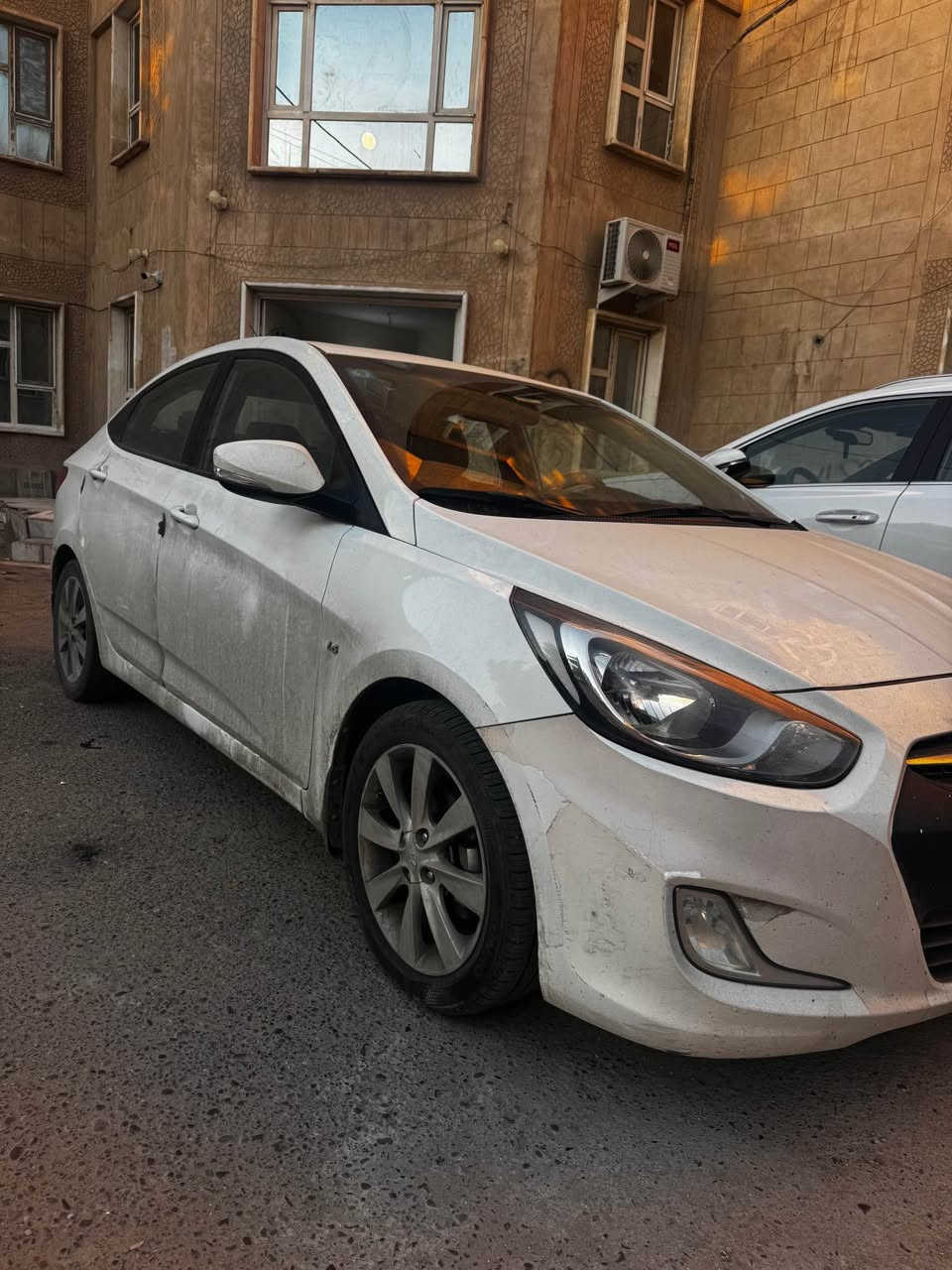 السلام عليكم
هيونداي اكسنت 2012 مكفولة كفالة عامة
خليجي محرك 1.6
ماشية 101 الف كيلو
فتحة سقف
ويل 16
تحكمات ستيرن
اشاير بالمري
رقم جديد
السياره بحاله الشركة وعلى ايدي

***********
السعر 108$ بغداد, العراق
