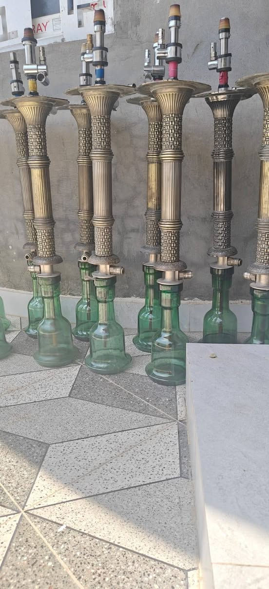 اراكيل للبيع العدد 30 قطعة 
10 قطع موديل 25 استخدام 6 اشهر سعر القطعه 75
20 قطعة موديل 24 استخدام موسم واحد سعر القطعه 65
كامل ملحقات شيشه وقمجي للبيع شلع أو نص الكمية 
العنوان ديالى -بعقوبه ***********
