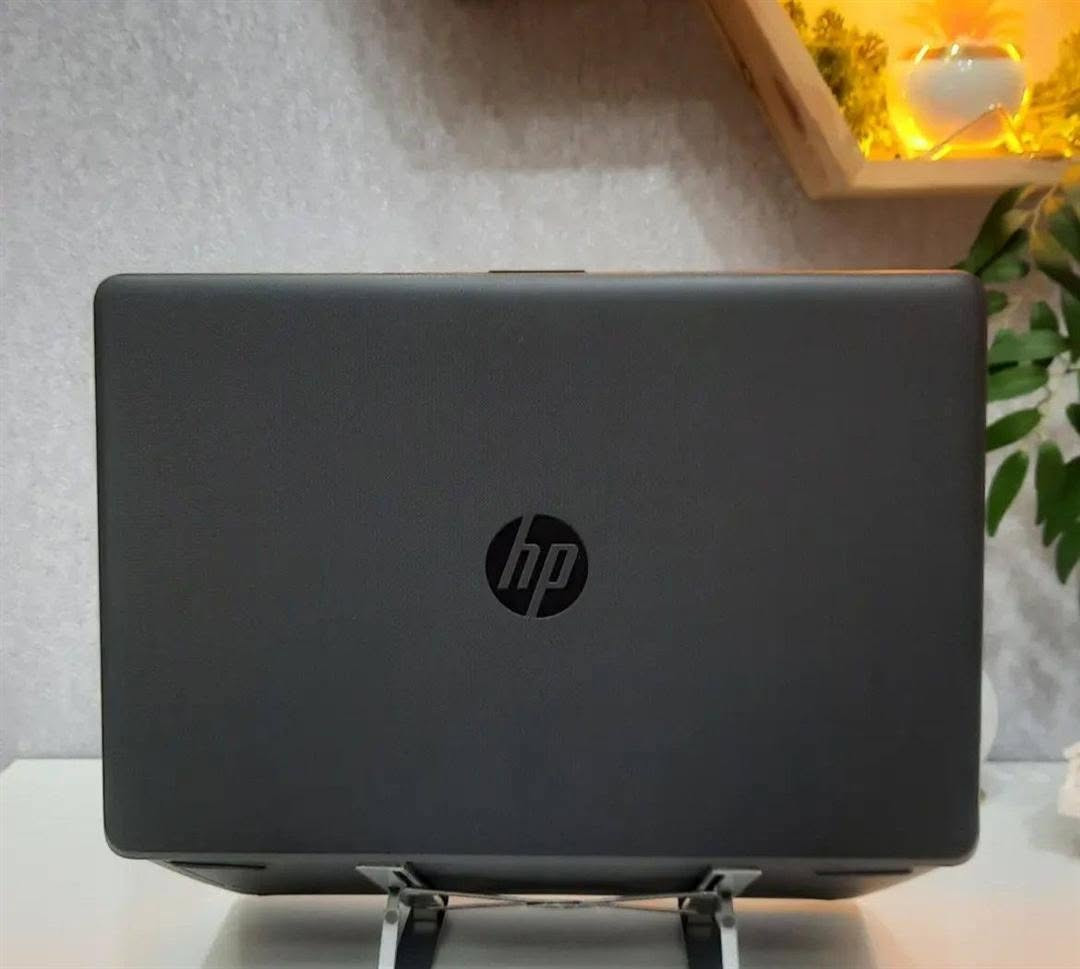 لابتوب HP - الجيل الثامن - هارد عملاق 1256 كيكا ( 275 ألف + جنطة + ماوس + سماعات ) 

كور i5 الجيل الثامن 

رام 8 كيكا DDR4 

هاردين : الأول SSD حجم 256 كيكا .. الثاني HDD حجم 1 تيرا (المجموع حجم كبير 1256 كيكا)

كارت شاشة Intel UHD Graphics 620 حجم 4 كيكا 

شاشة 15.6 FHD 

مكاني بغداد (توصيل بكل العراق)

واتساب ***********

