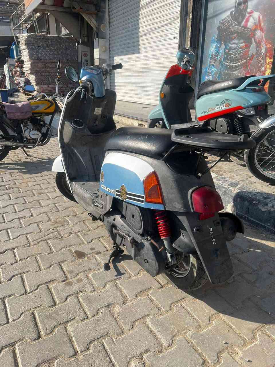 دراجه بوليس 
كلشي شغال بيه بس القفل مال جنطه الدراجه حلوه ومرتبه راح يصيرلي سنه من طلعته من المعرض 
سعر 650 
متواجد بس اتصال وبي واتساب  ***********
كربلاء

