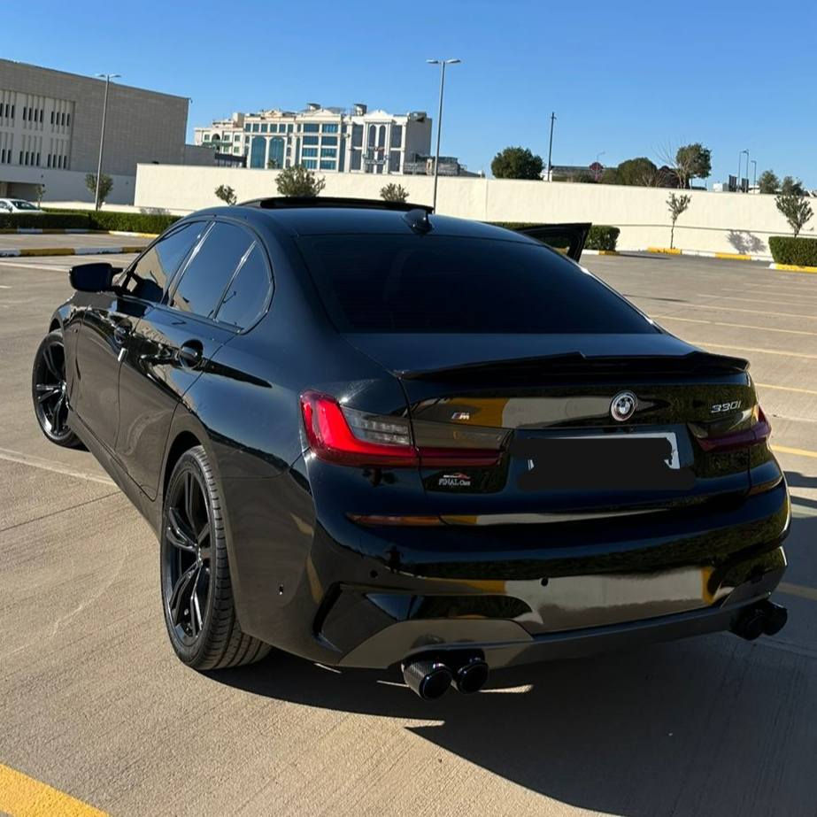 بي إم دبليو 330 موديل 2022 ألماني 
• محرك 4 سلندر تيربو
• رقم أربيل الجديد – فحص وهزة جديد
• الممشى 68 ألف كم شرط
المواصفات:
• فتحة سقف سلايت
• بصمة تشغيل مع أبواب
• رادار أمامي وخلفي وجانبي
• شاشة كبيرة
• مقاعد جلد
• هاندبريك بصمة
• إضاءة داخلية متعددة الألوان
• لايتات LED
• لايت ليزري متحرك مع الستيرن
• باقي مواصفات بي إم دبليو المعروفة
• السيارة جاهزة بدون أي مصرف
• مكفولة مكينة + كير + صدر
الضرر:
بنيد صبغ + شبر بالجاملغ فقط، لغد وشاصي بشرط
المكان: أربيل

رقم صاحب سيارة ***********
